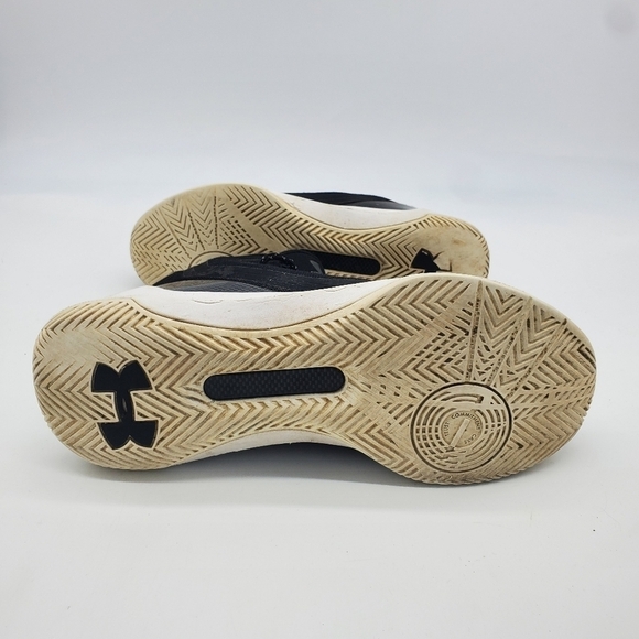 UNDER ARMOUR CURRY 3 Basketball Sneakers Size 7 Youth Shoes Black - Picture 2 of 11